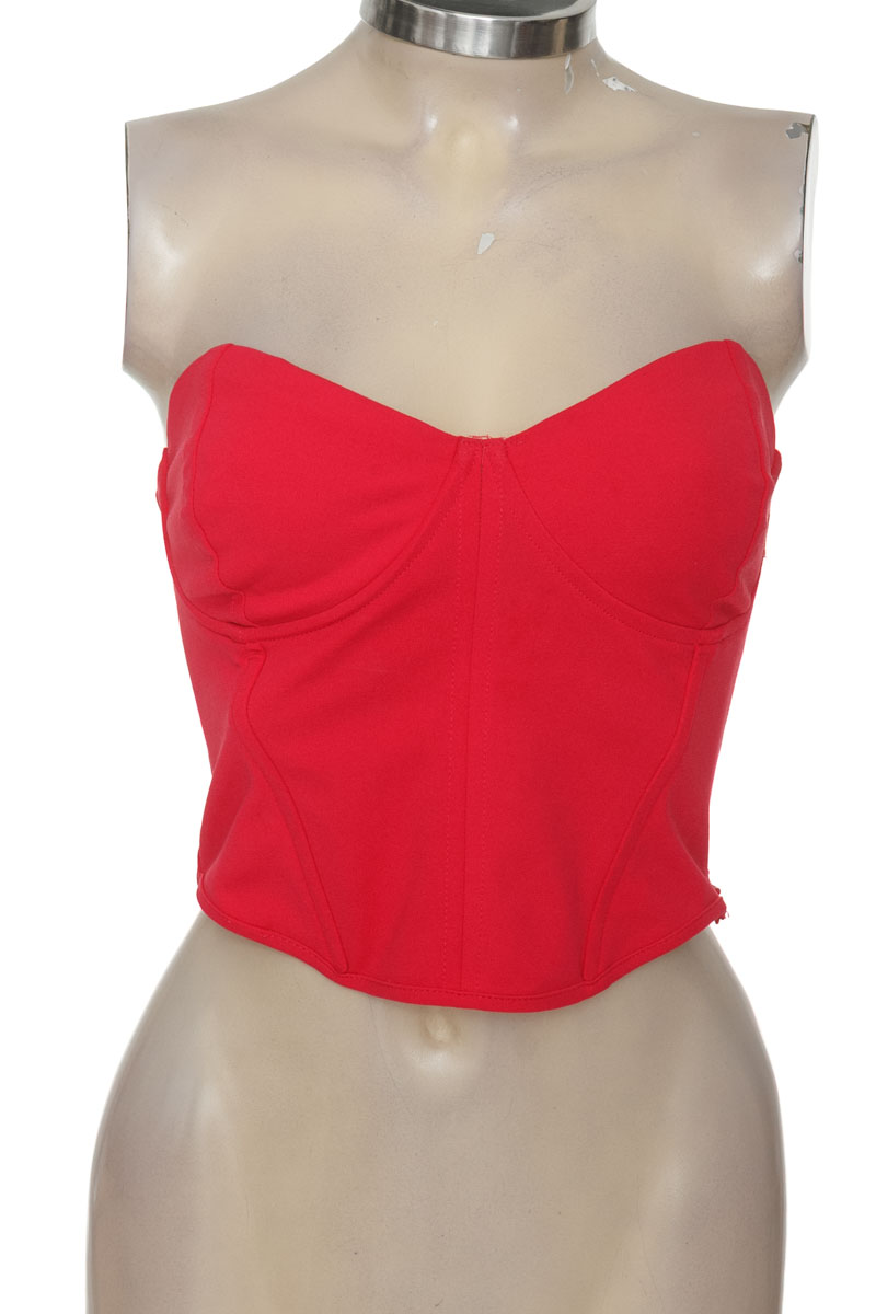 Top / Camiseta color Fucsia - Zara
