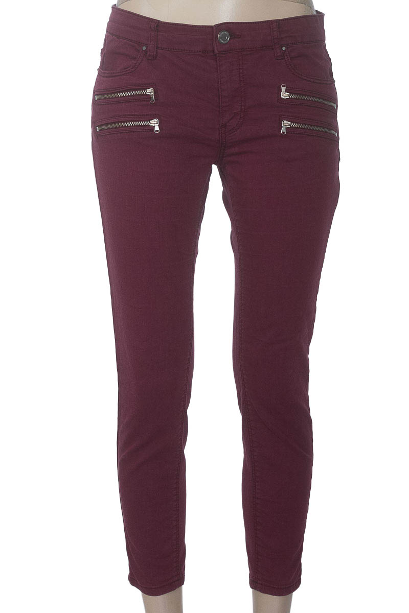 Pantalones color Vinotinto - Stradivarius