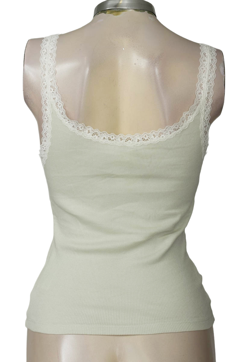 Top / Camiseta color Verde - Divided by H&M