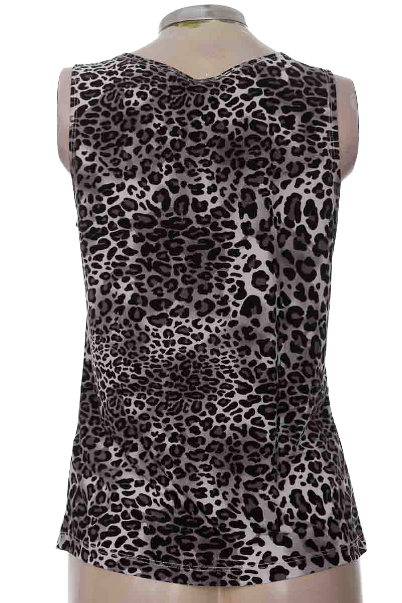 Top / Camiseta color Negro - Bluss