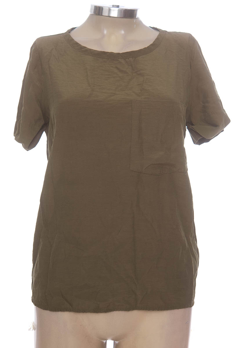 Top / Camiseta color Verde - Stradivarius