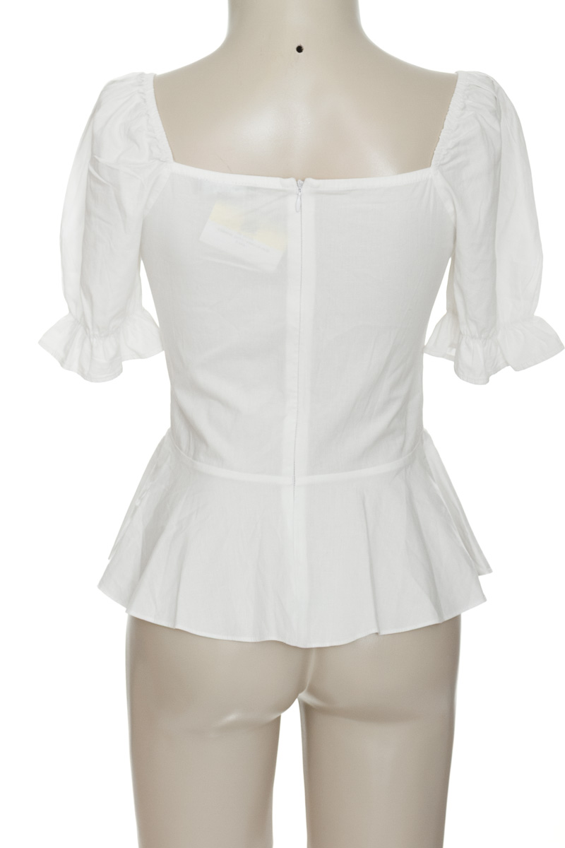 Top / Camiseta color Blanco - Studio F