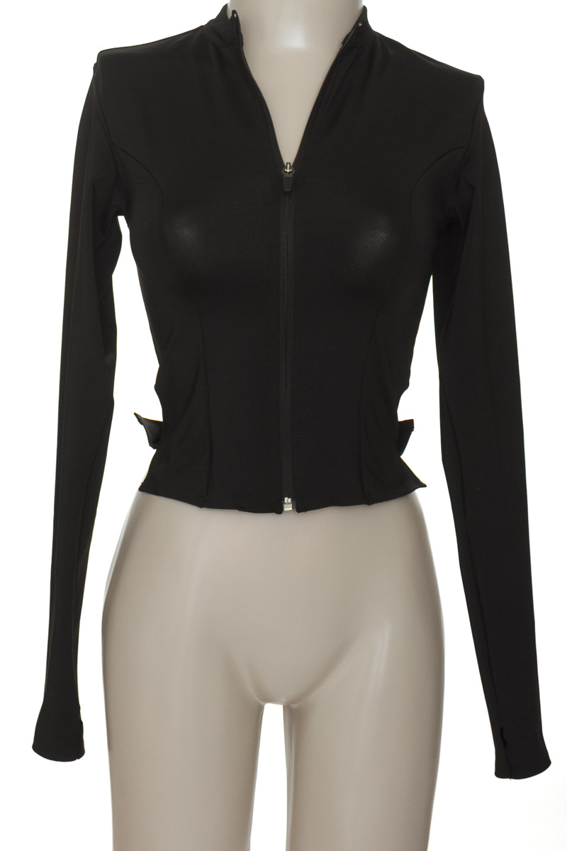 Ropa Deportiva / Salida de Baño color Negro - One Half