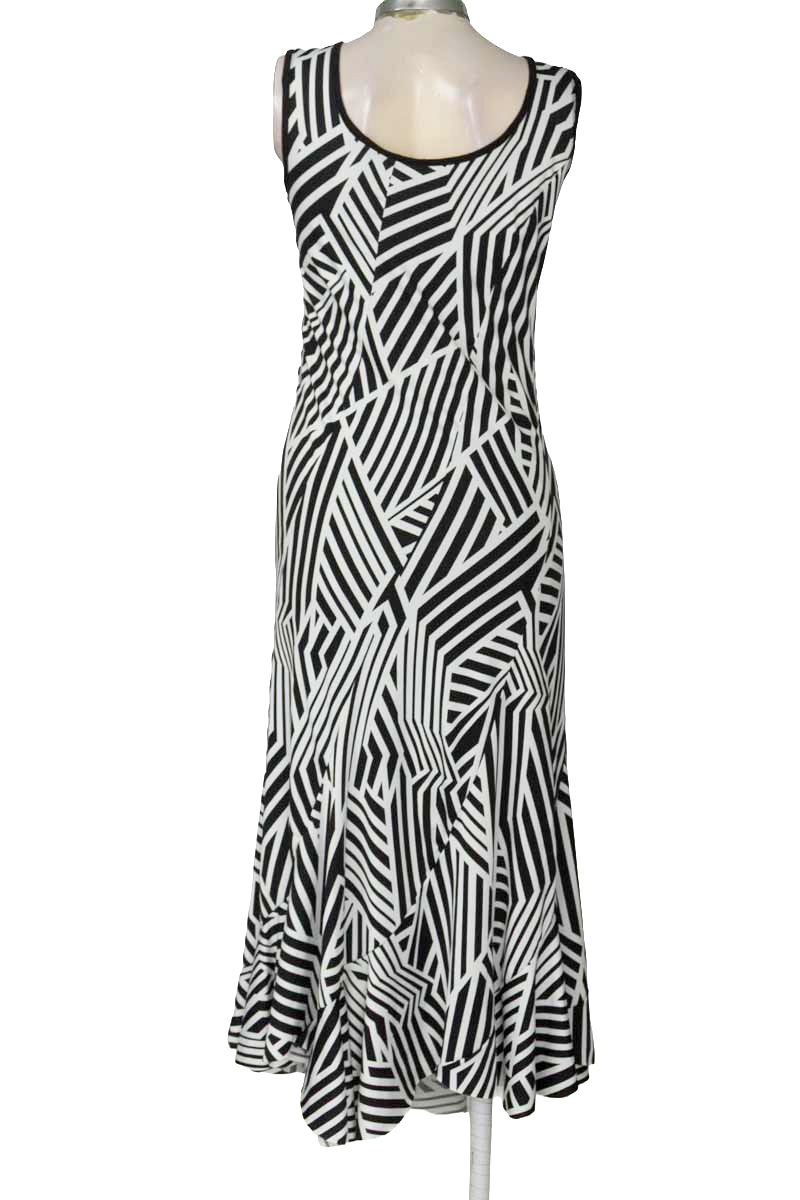 Vestido / Enterizo color Negro - PATRICIA HERRERA