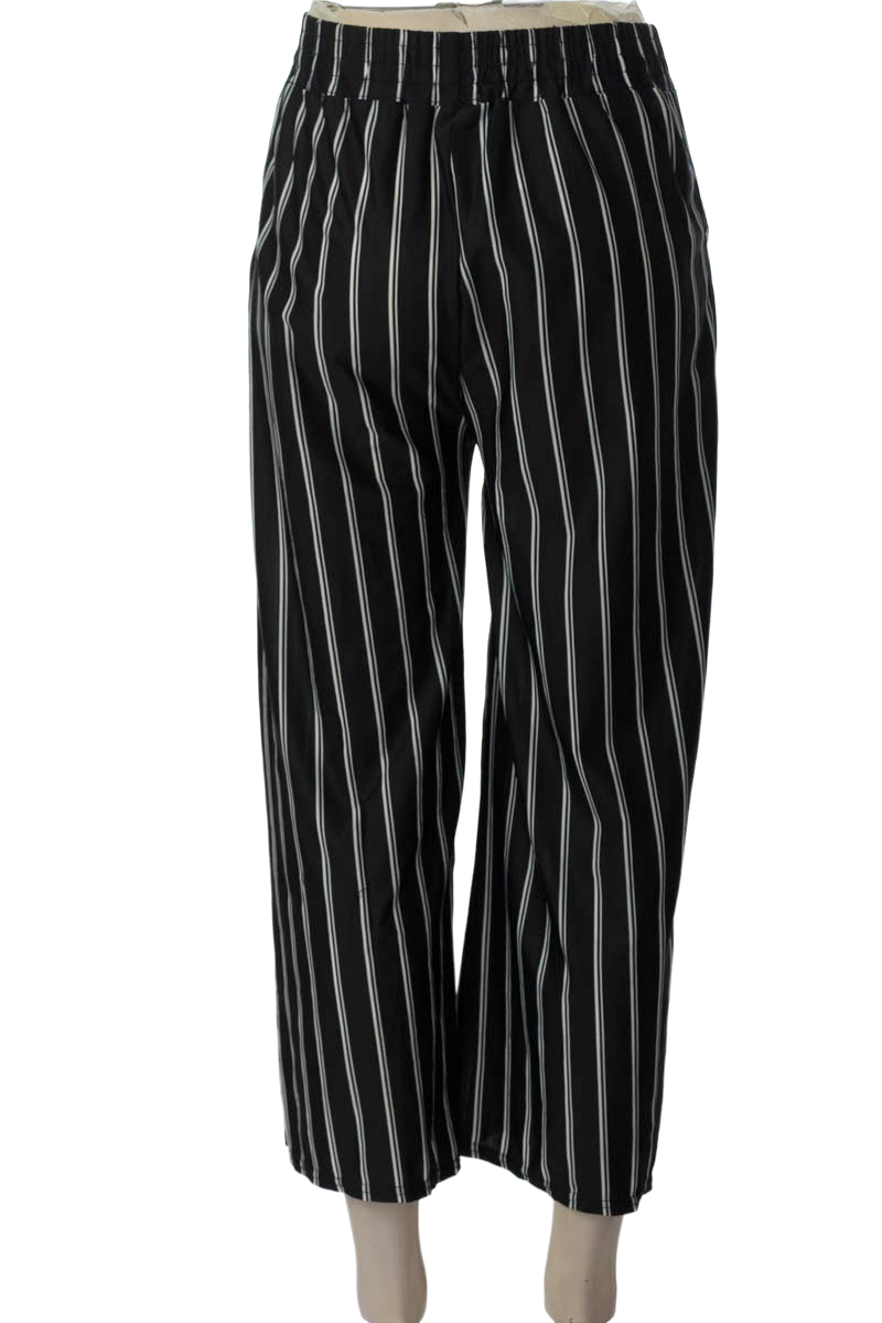 Pantalones color Negro - Closeando