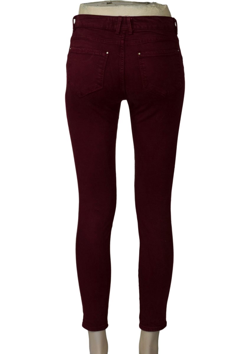 Pantalones color Vinotinto - Bershka