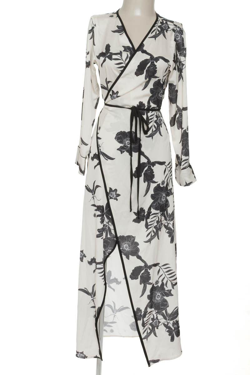 Vestido / Enterizo color Beige - Especia x bronzini