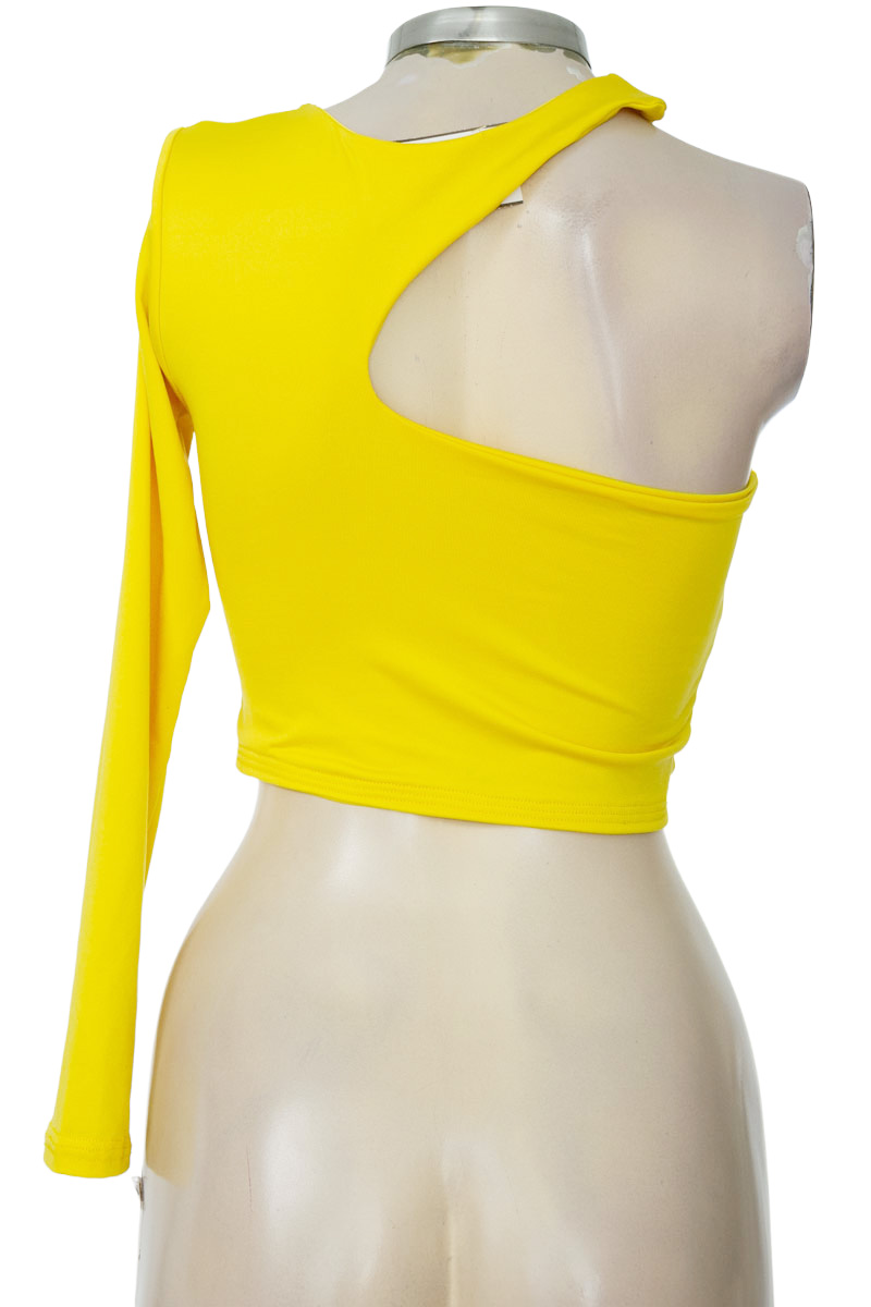 Top / Camiseta color Amarillo - Axelle
