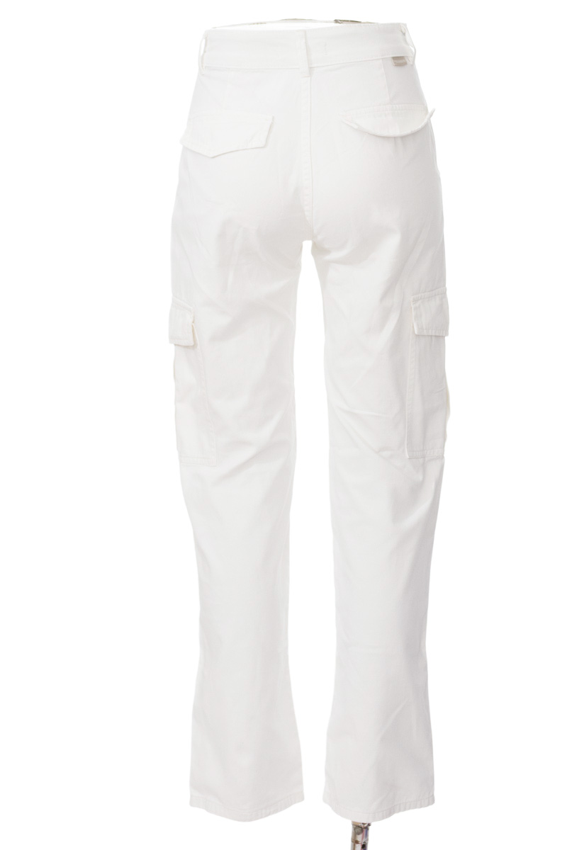 Pantalones color Blanco - Pull & Bear