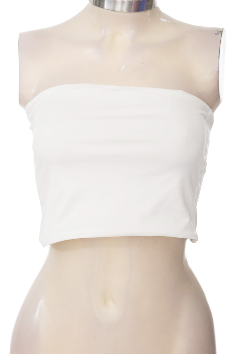 Top / Camiseta color Blanco - Closeando