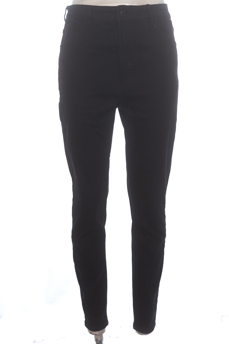 Pantalones color Negro - Bershka