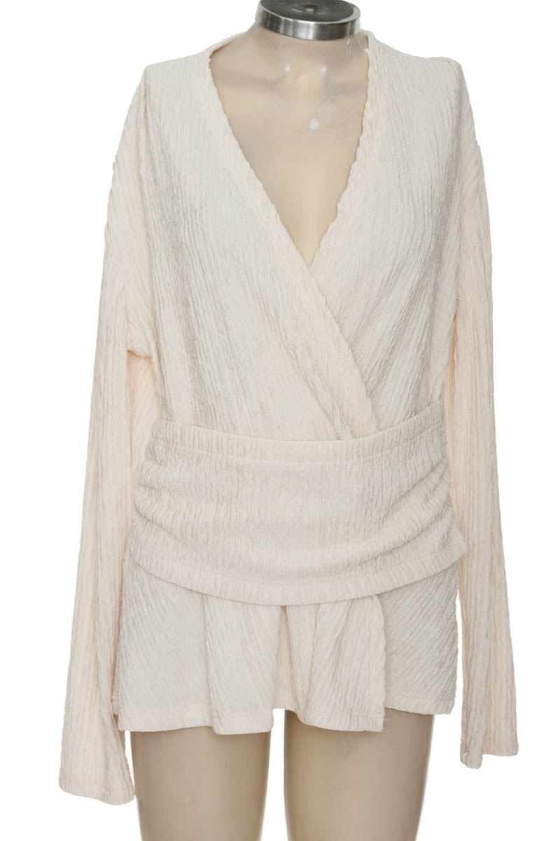 Sweater color Beige - Closeando