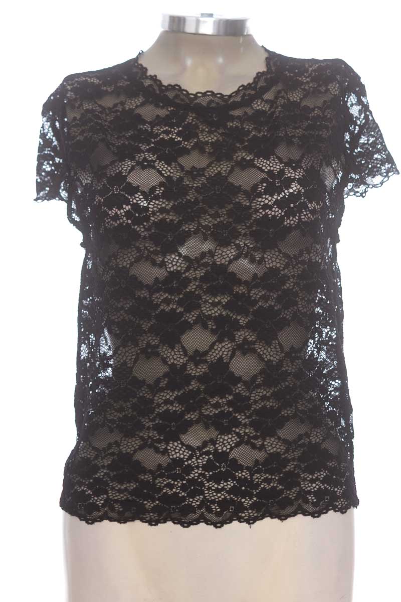 Top / Camiseta color Negro - Zara
