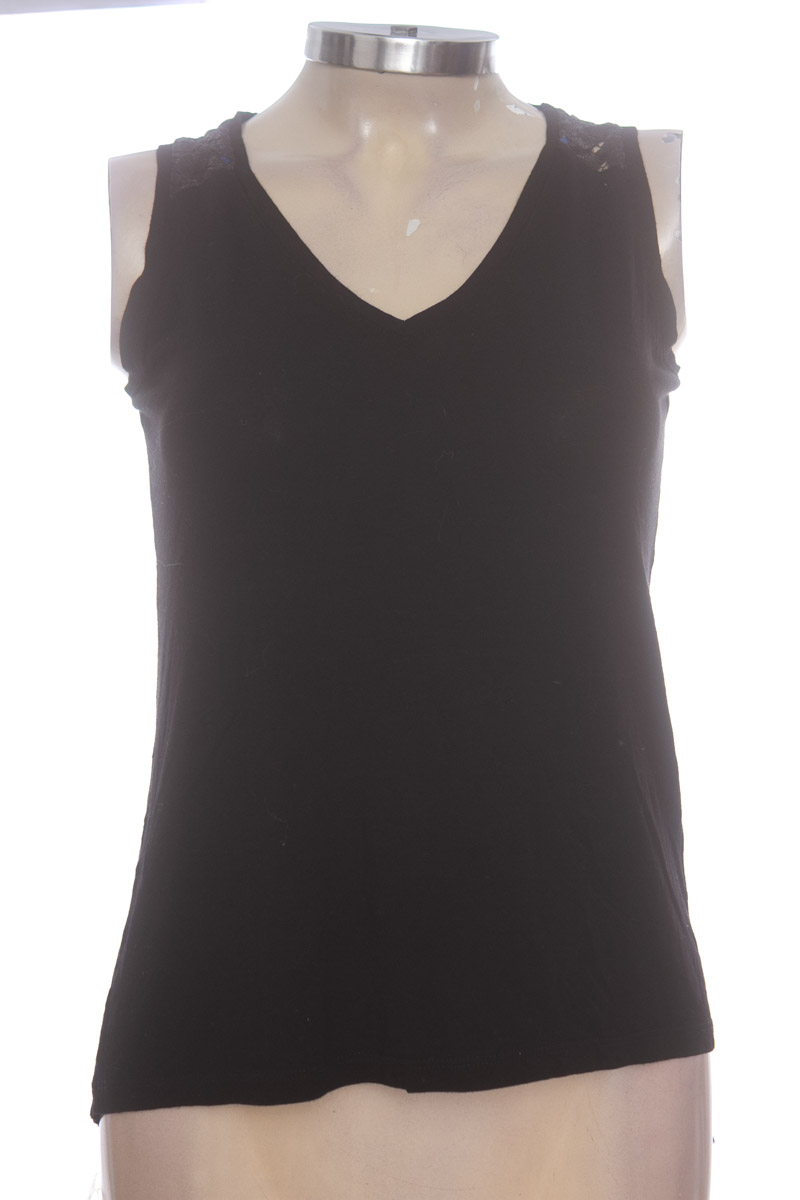 Top / Camiseta color Negro - Mossimo