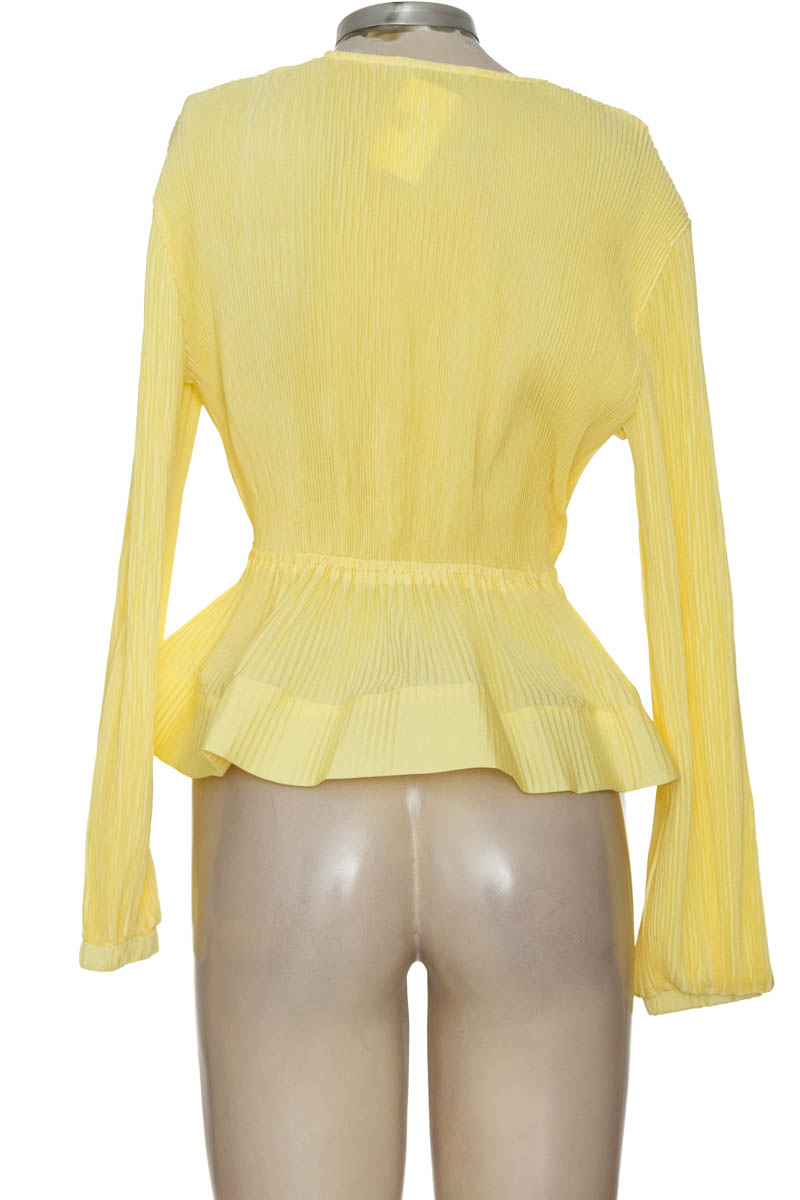 Blusa color Amarillo - Derek