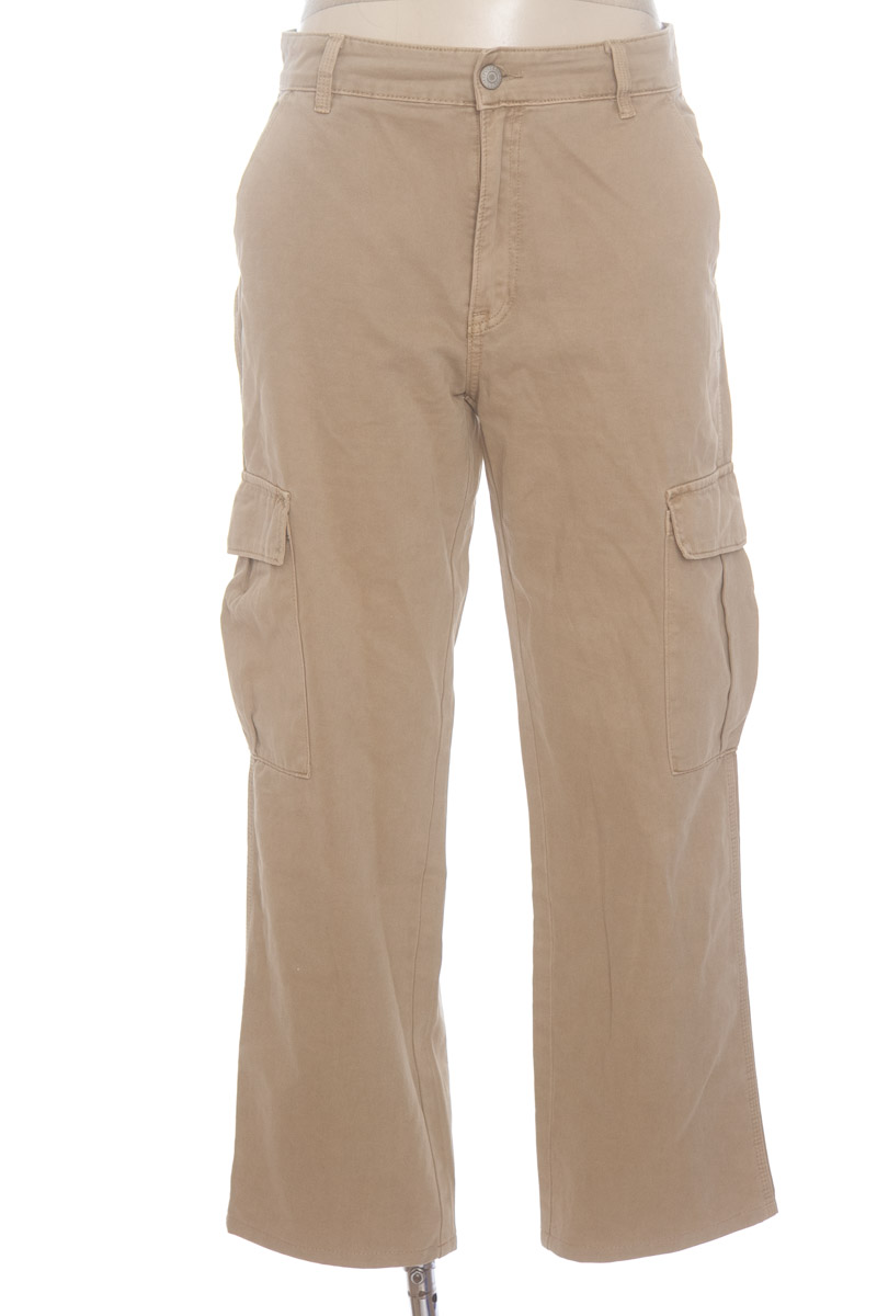 Pantalón color Beige - Pull & Bear