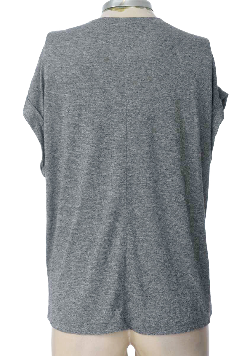 Top / Camiseta color Gris - Zara