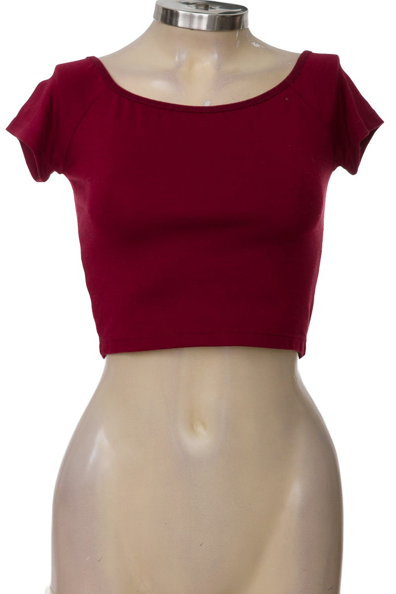 Top / Camiseta color Vinotinto - Closeando