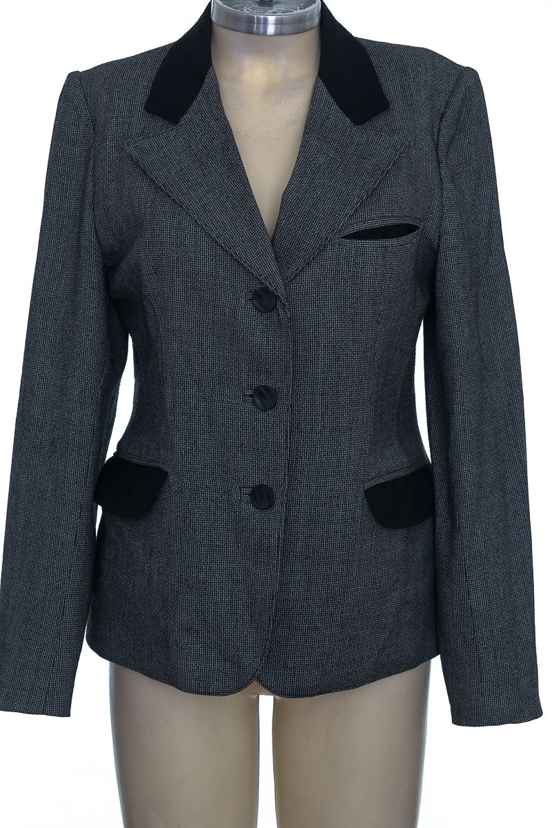 Chaqueta / Abrigo color Negro - Sastreria El Sol | Closeando