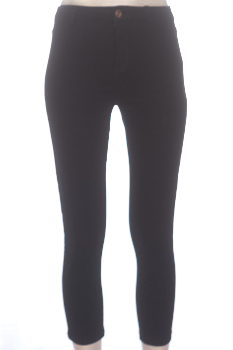 Pantalones color Negro - Bershka