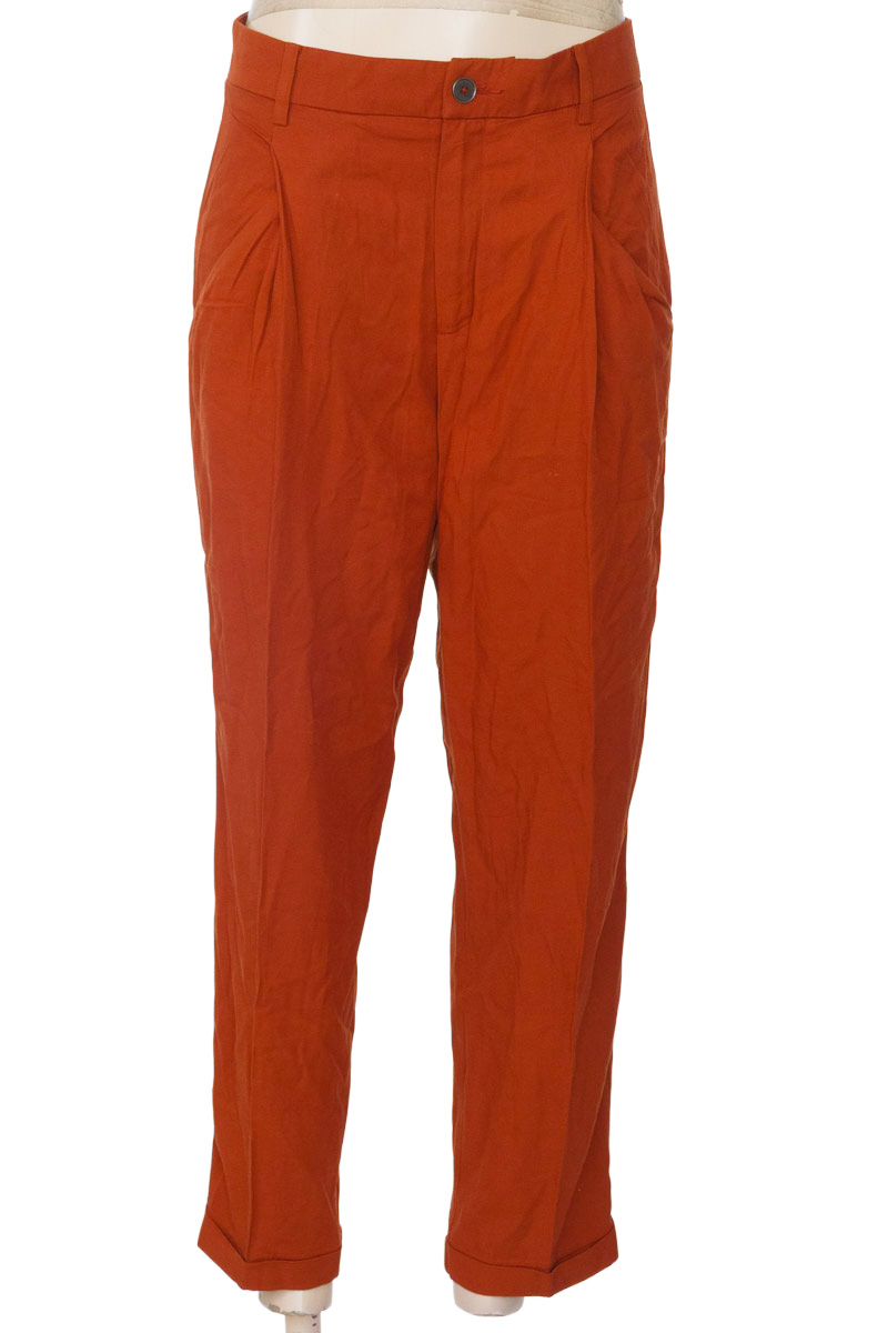 Pantalones color Café - Zara