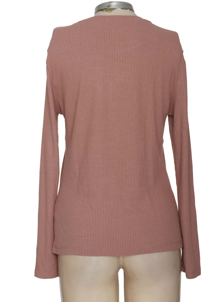 Top / Camiseta color Lila - University Club