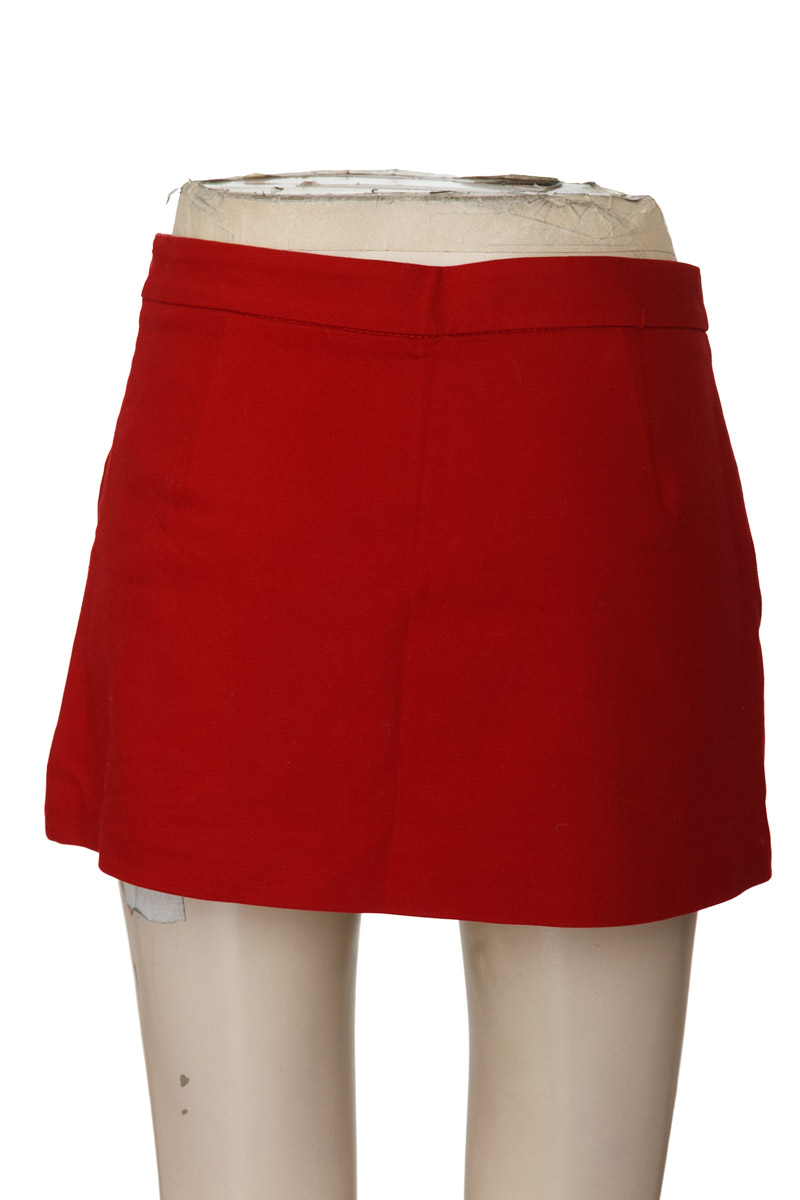Short color Rojo - Zara