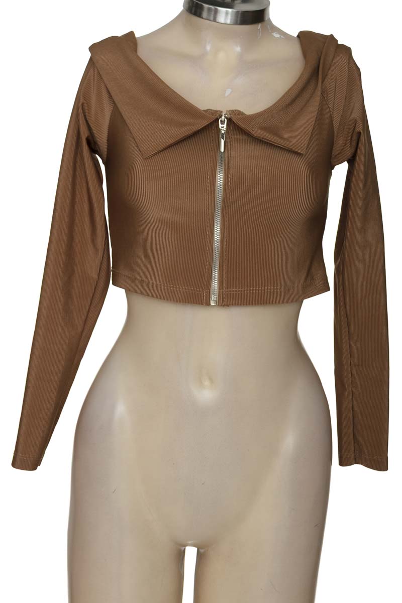 Top / Camiseta color Beige - Closeando