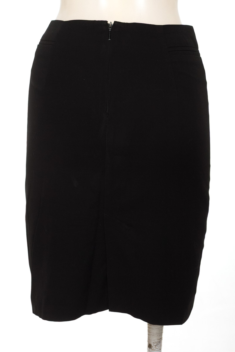 Falda color Negro - MNG