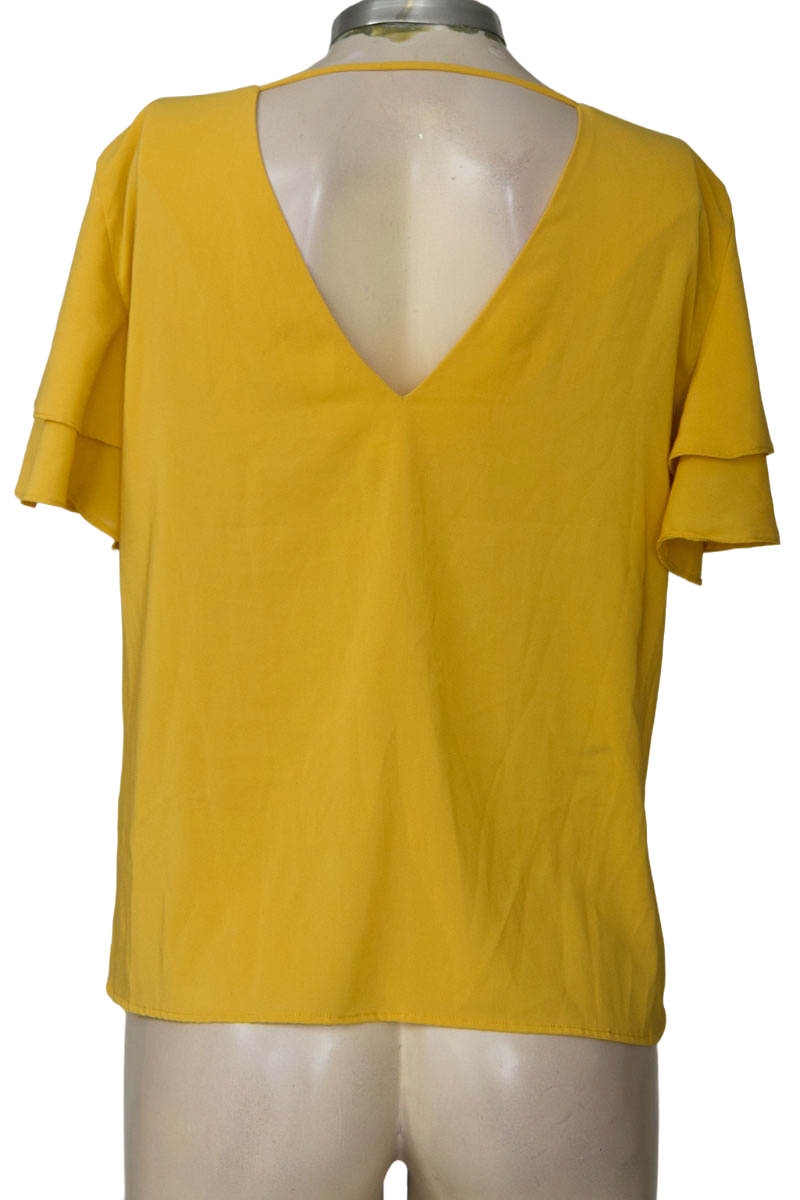 Blusa color Amarillo - Closeando