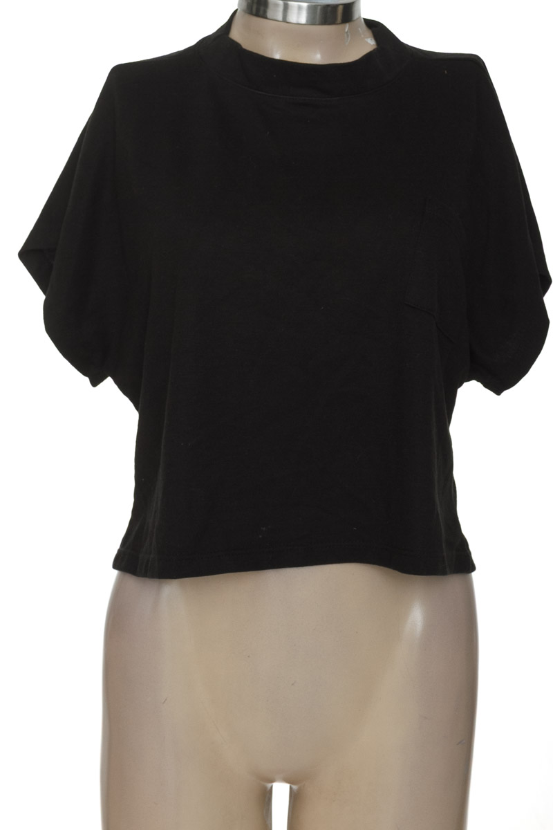 Top / Camiseta color Negro - Mercedes Campuzano