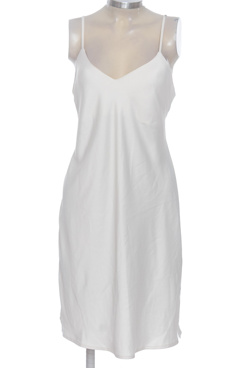 Vestido / Enterizo color Beige - ETAM