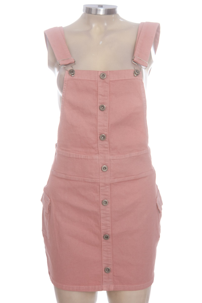 Vestido / Enterizo color Rosado - Closeando