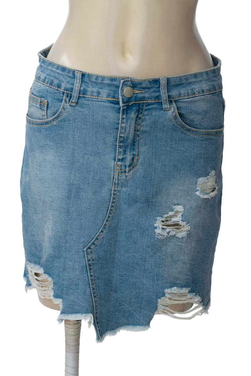 Falda color Azul - Closeando