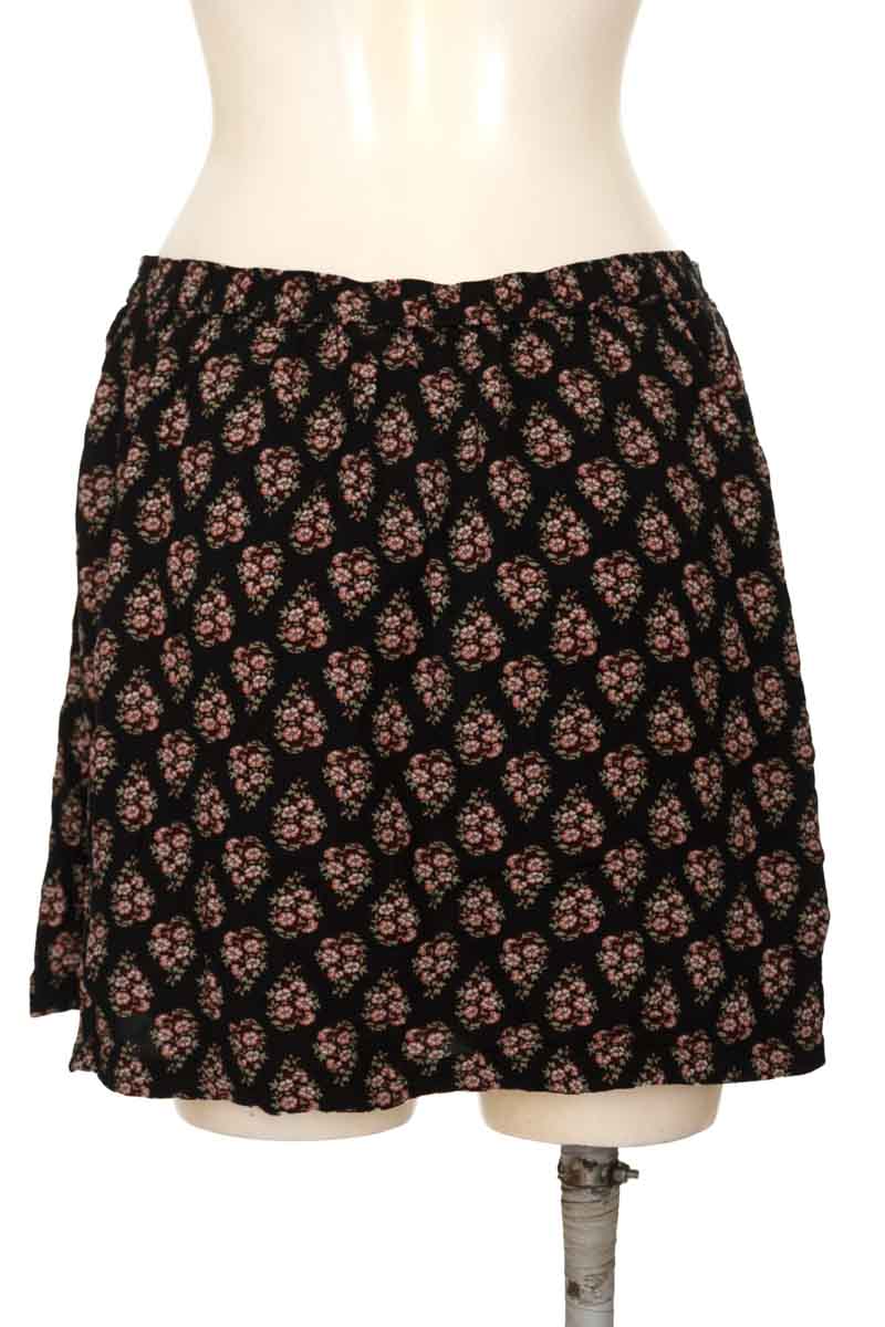 Falda color Negro - Stradivarius