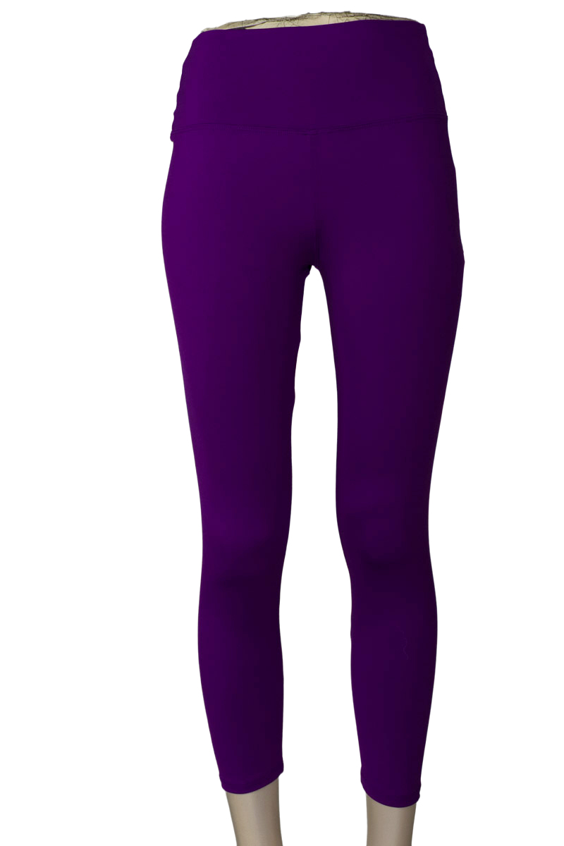 Ropa Deportiva / Salida de Baño color Morado - Closeando