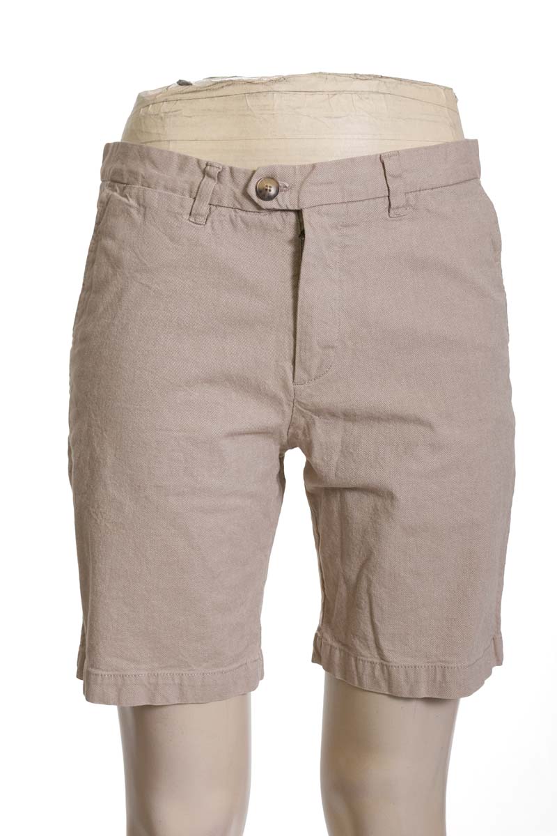 Short color Beige - STUDIO
