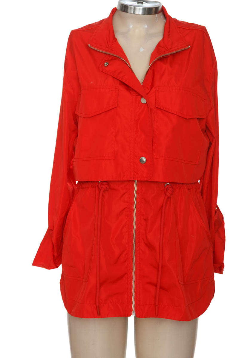 Chaqueta / Abrigo color Rojo - Esprit