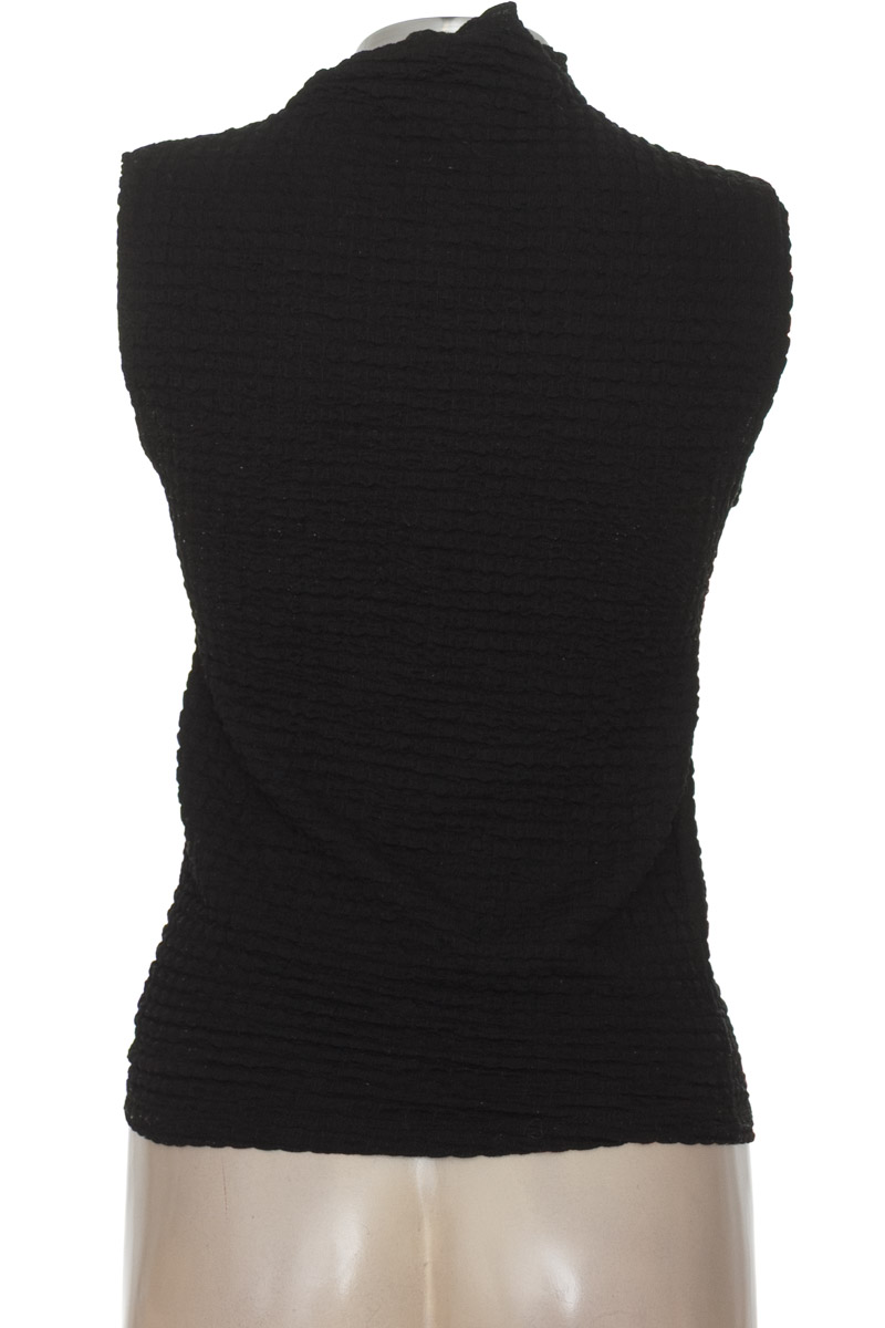 Top / Camiseta color Negro - Zara
