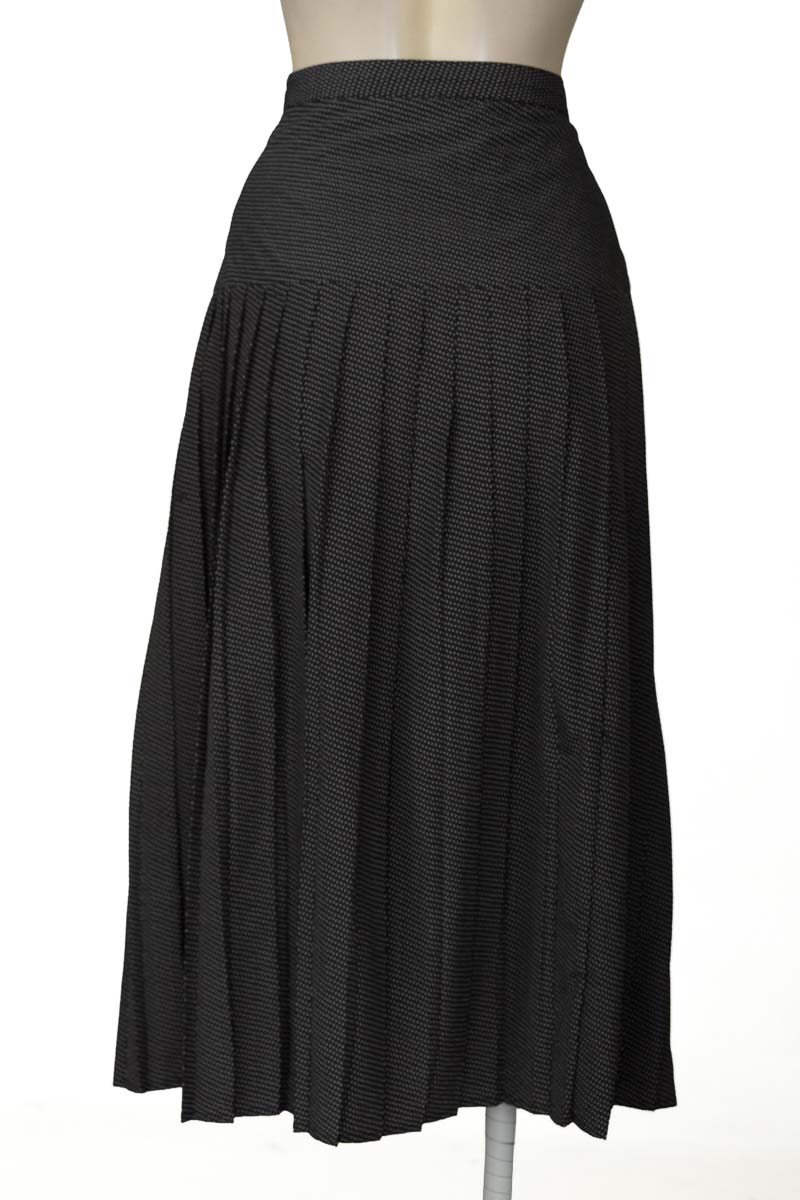Falda color Negro - Closeando