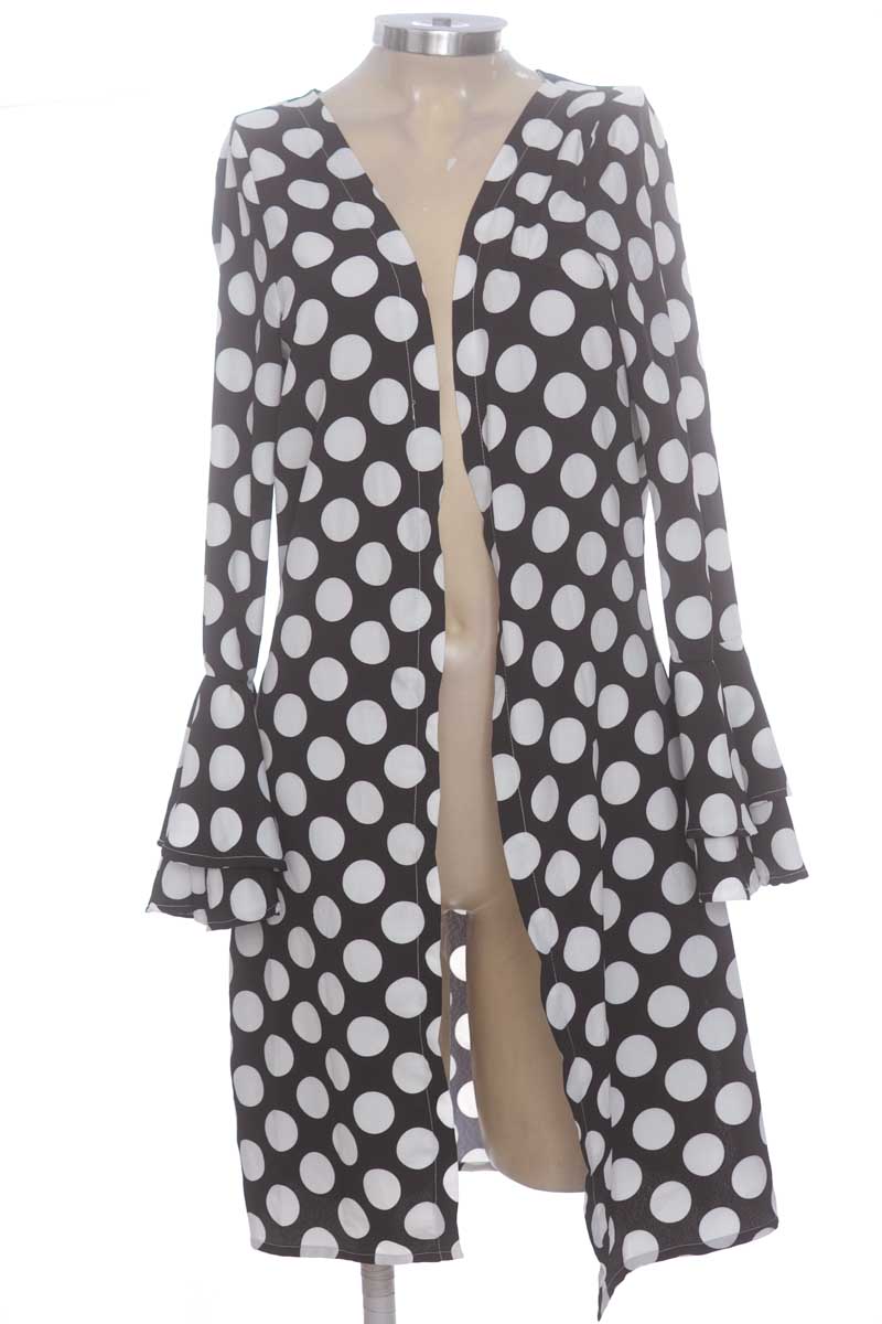 Blusa color Negro - Closeando