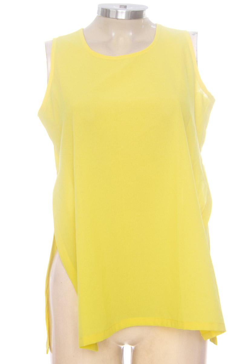 Top / Camiseta color Amarillo - Illimitato