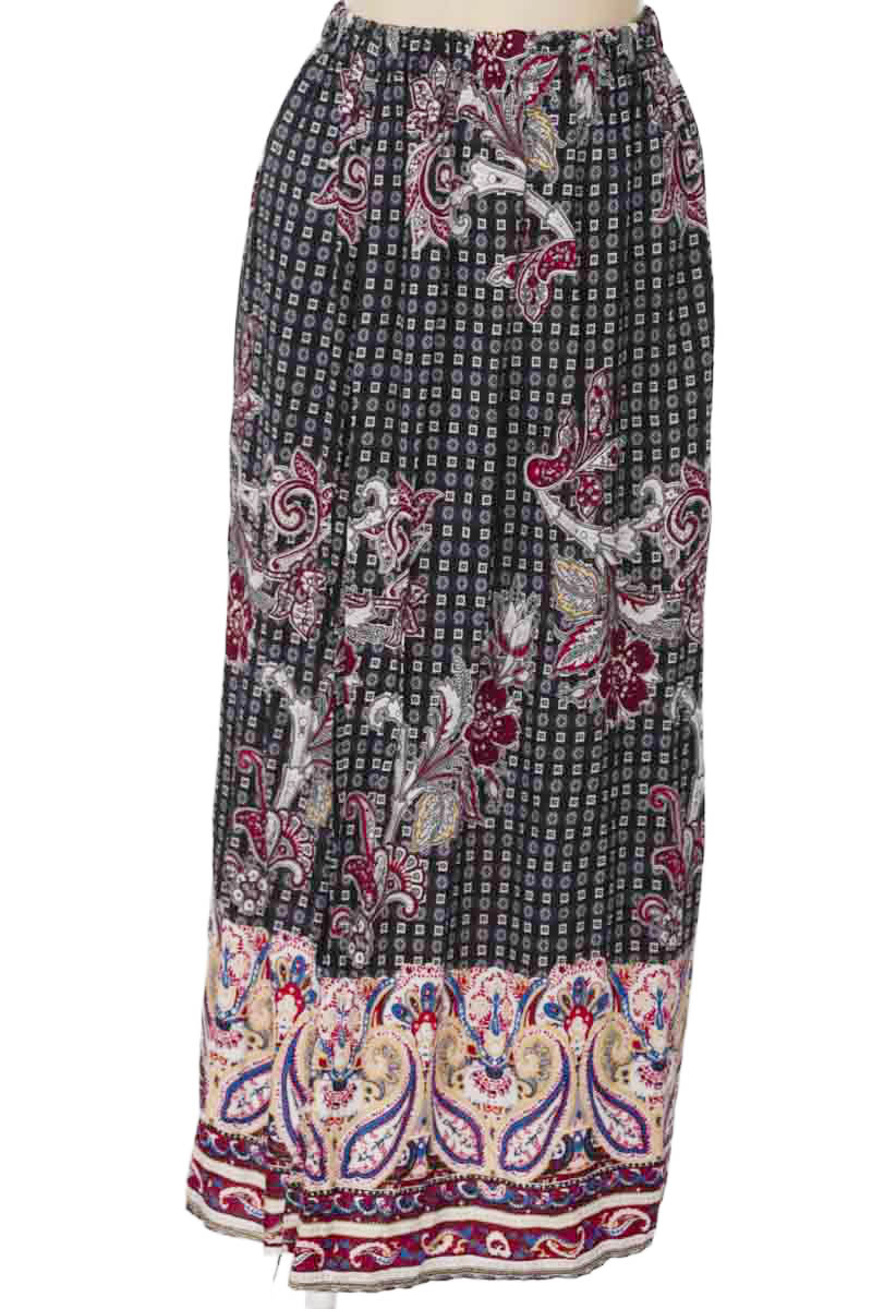 Falda color Negro - Closeando