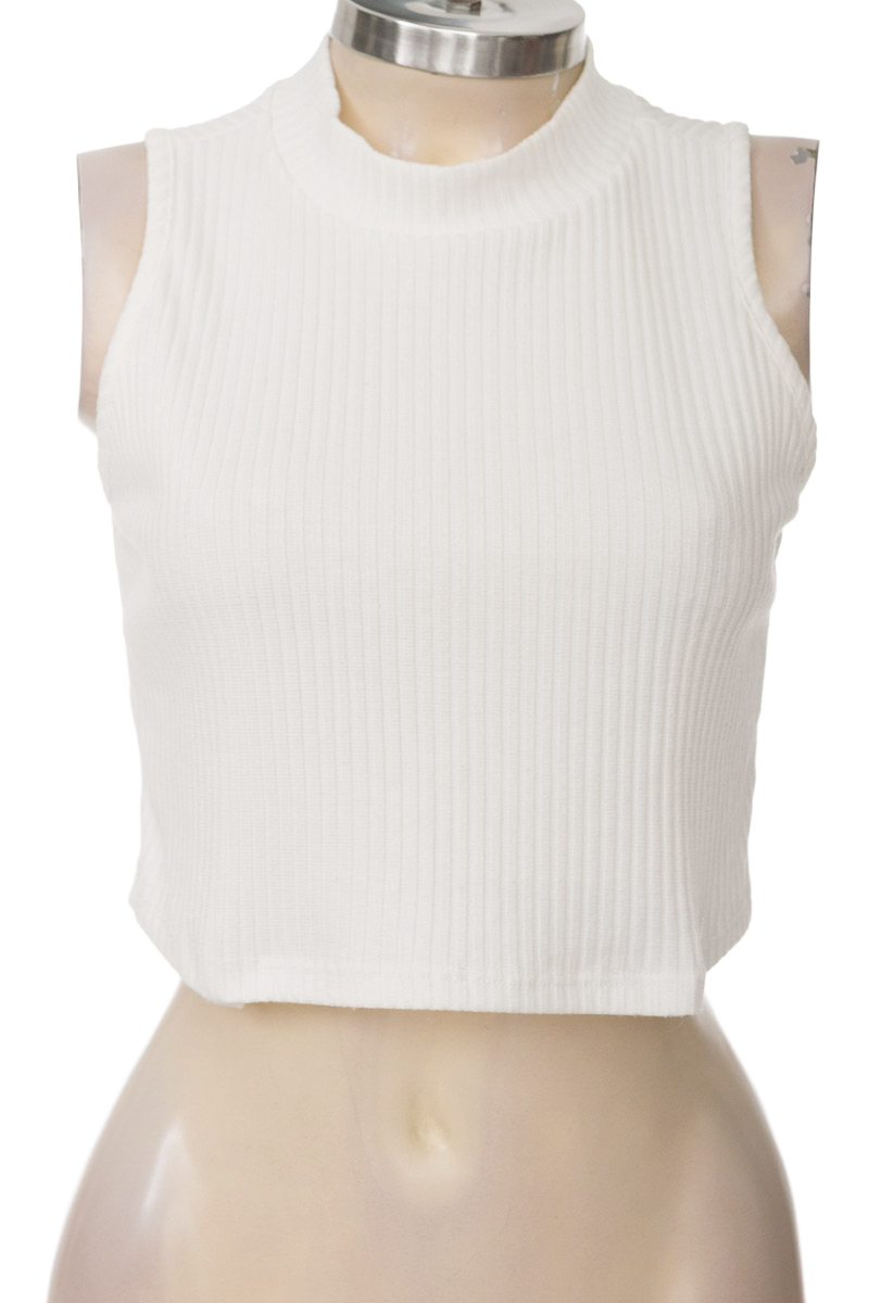 Top / Camiseta color Blanco - Yerba Buena