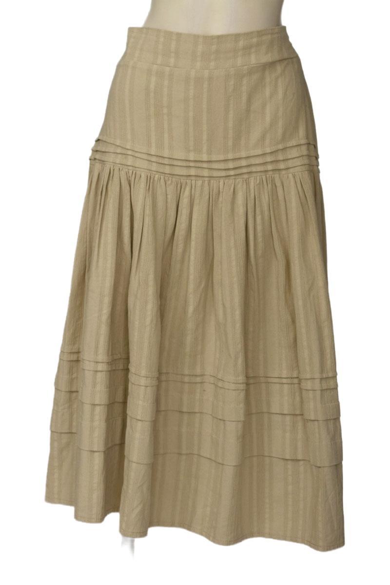 Falda color Beige - Closeando