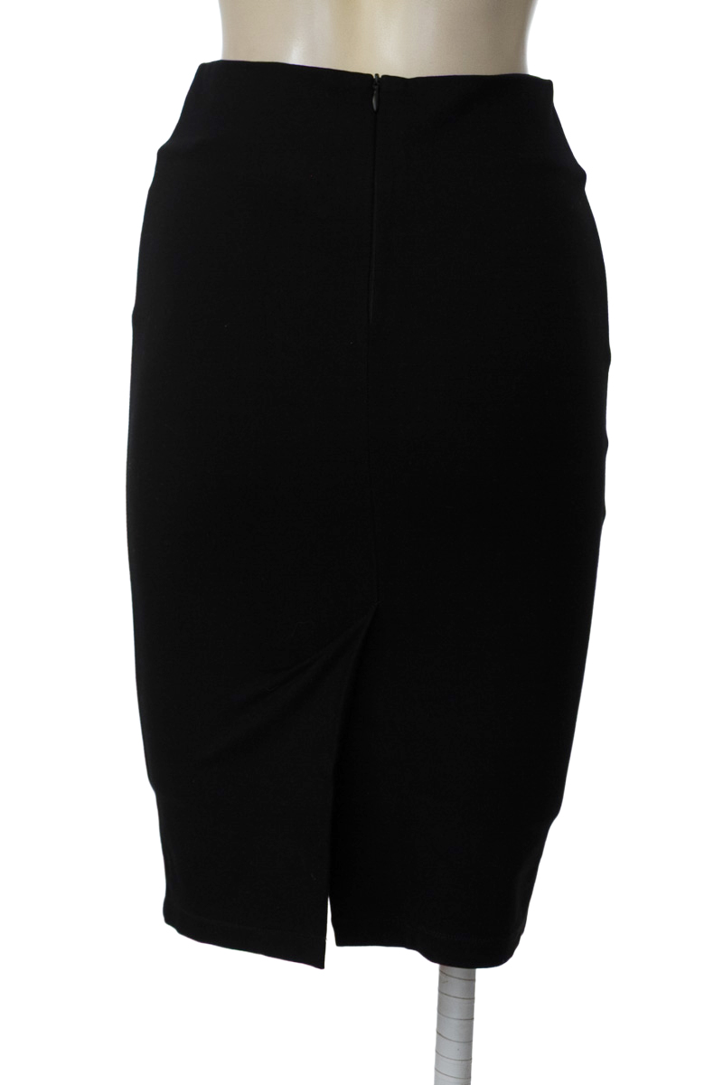 Falda color Negro - Santa Maria