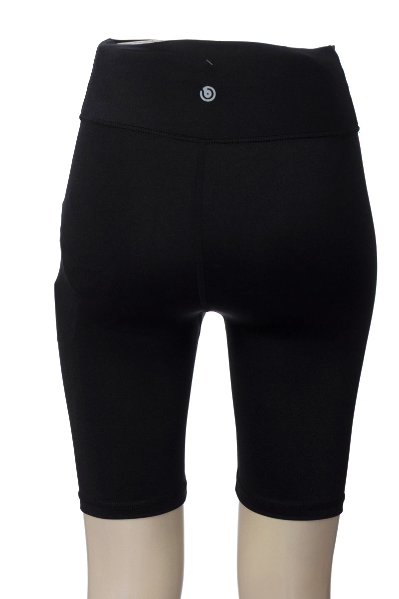 Ropa Deportiva / Salida de Baño color Negro - Movu Sportwear
