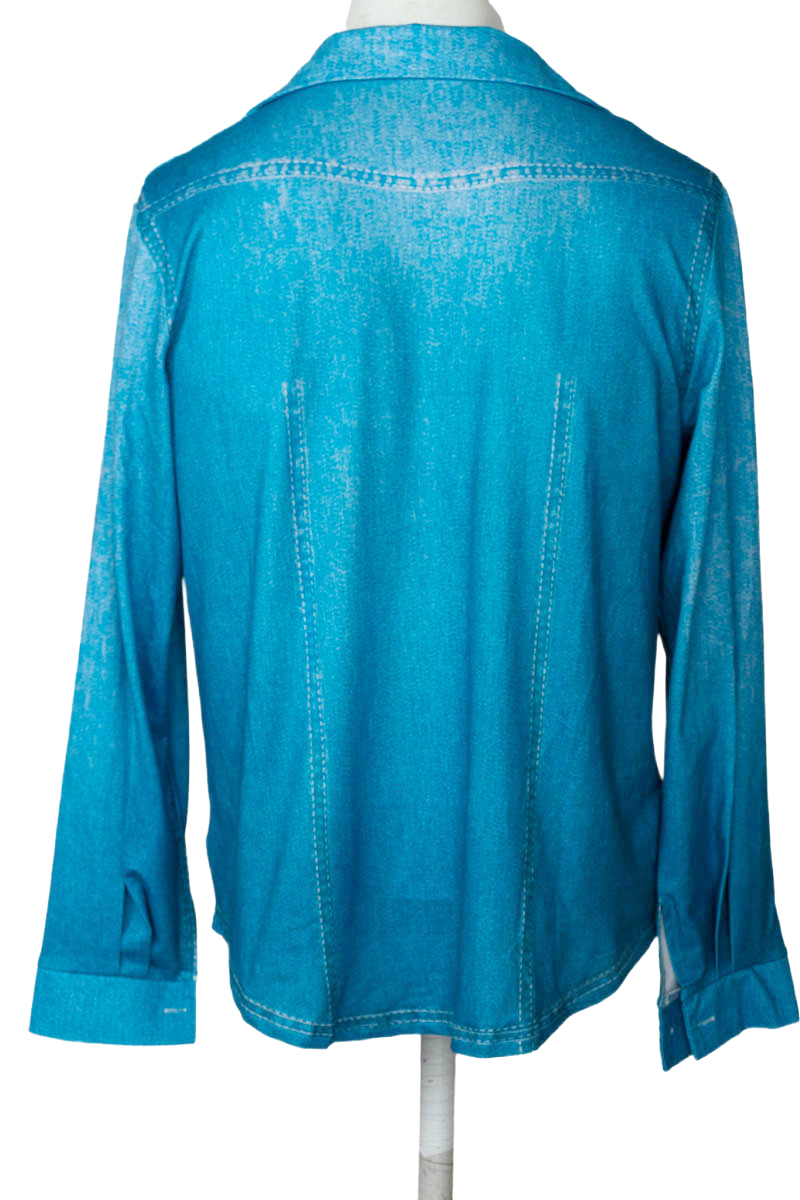 Camisa color Azul - Closeando
