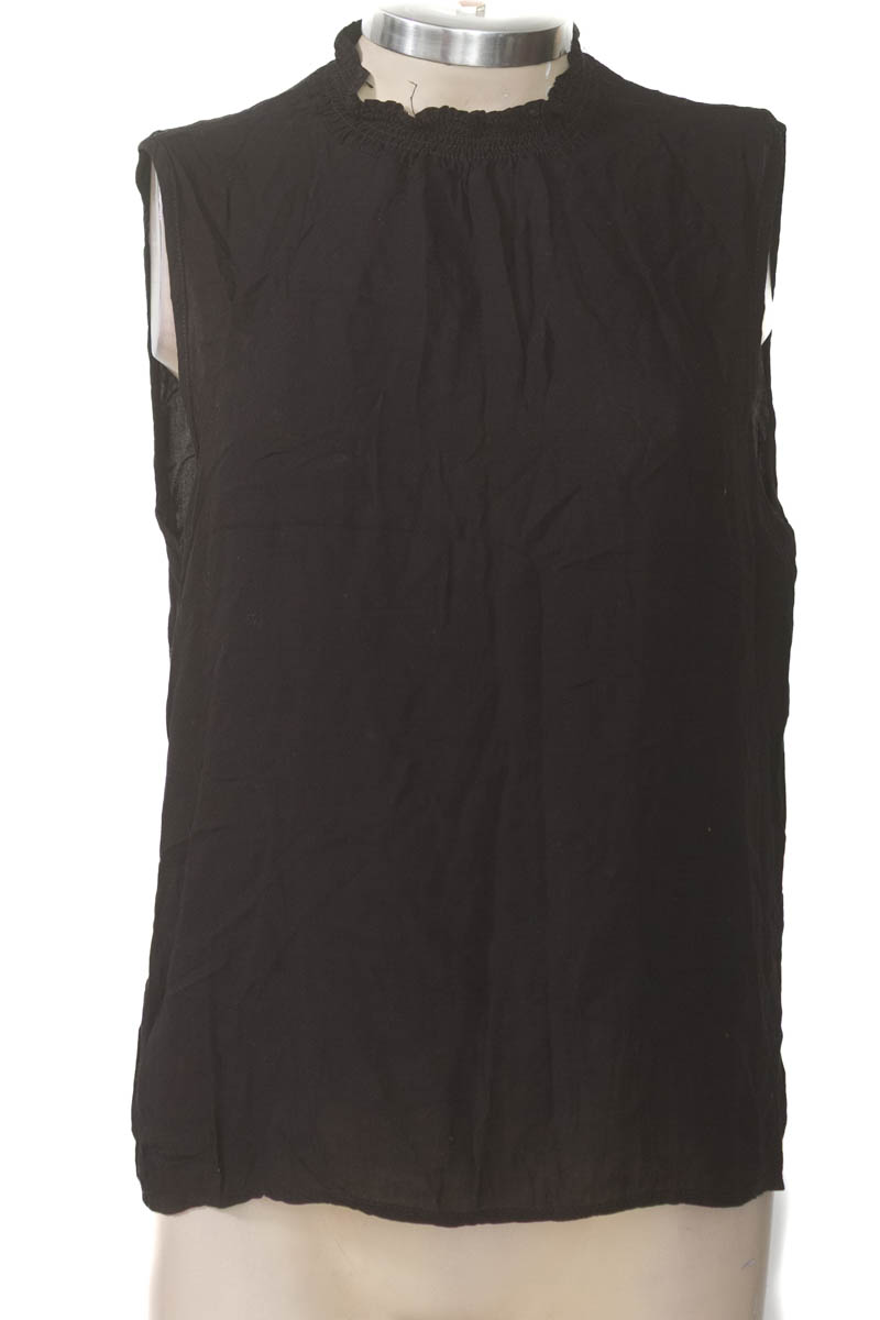 Top / Camiseta color Negro - Pacifika