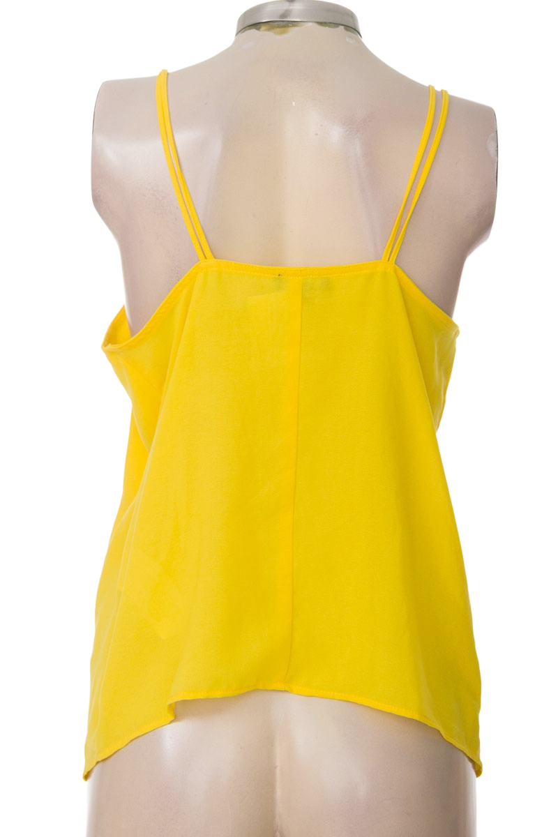 Top / Camiseta color Amarillo - ELA